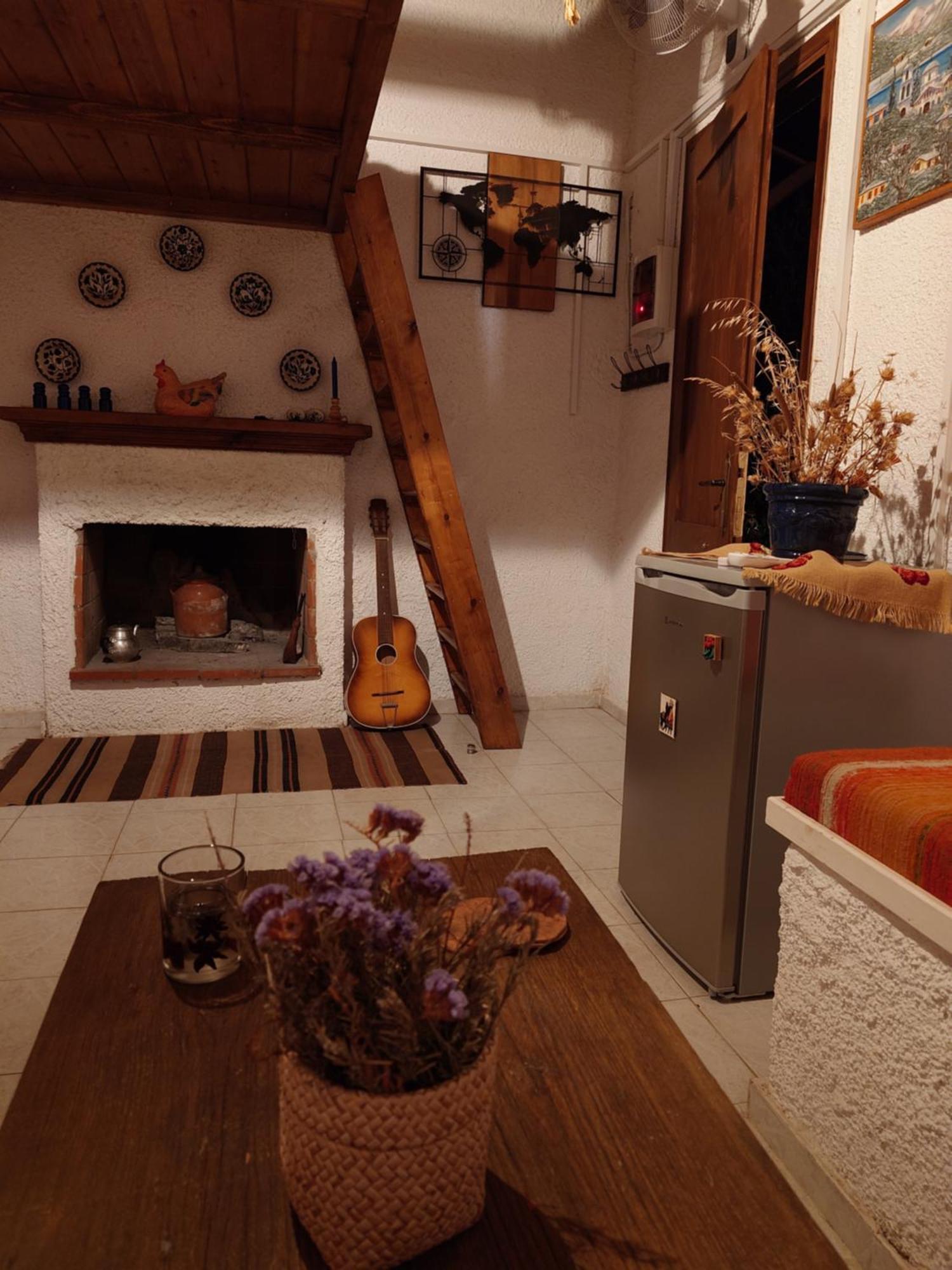 Sol'S Place Mytilíni Extérieur photo